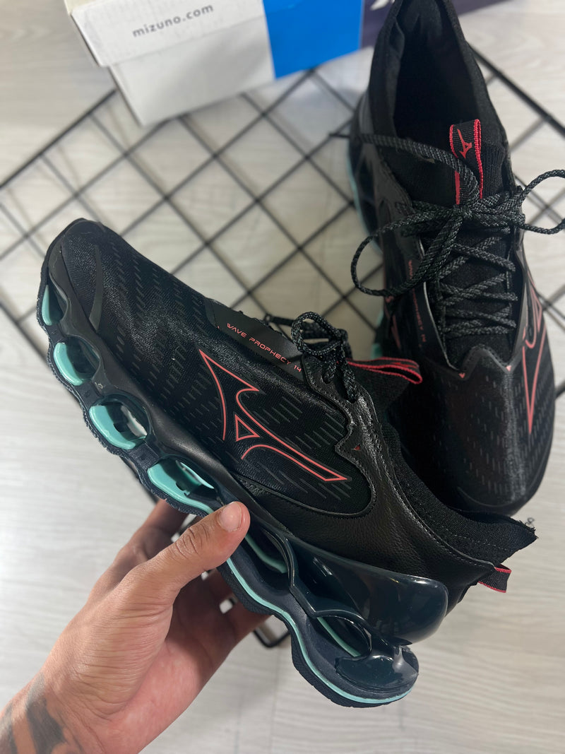 Mizuno Prophecy 14